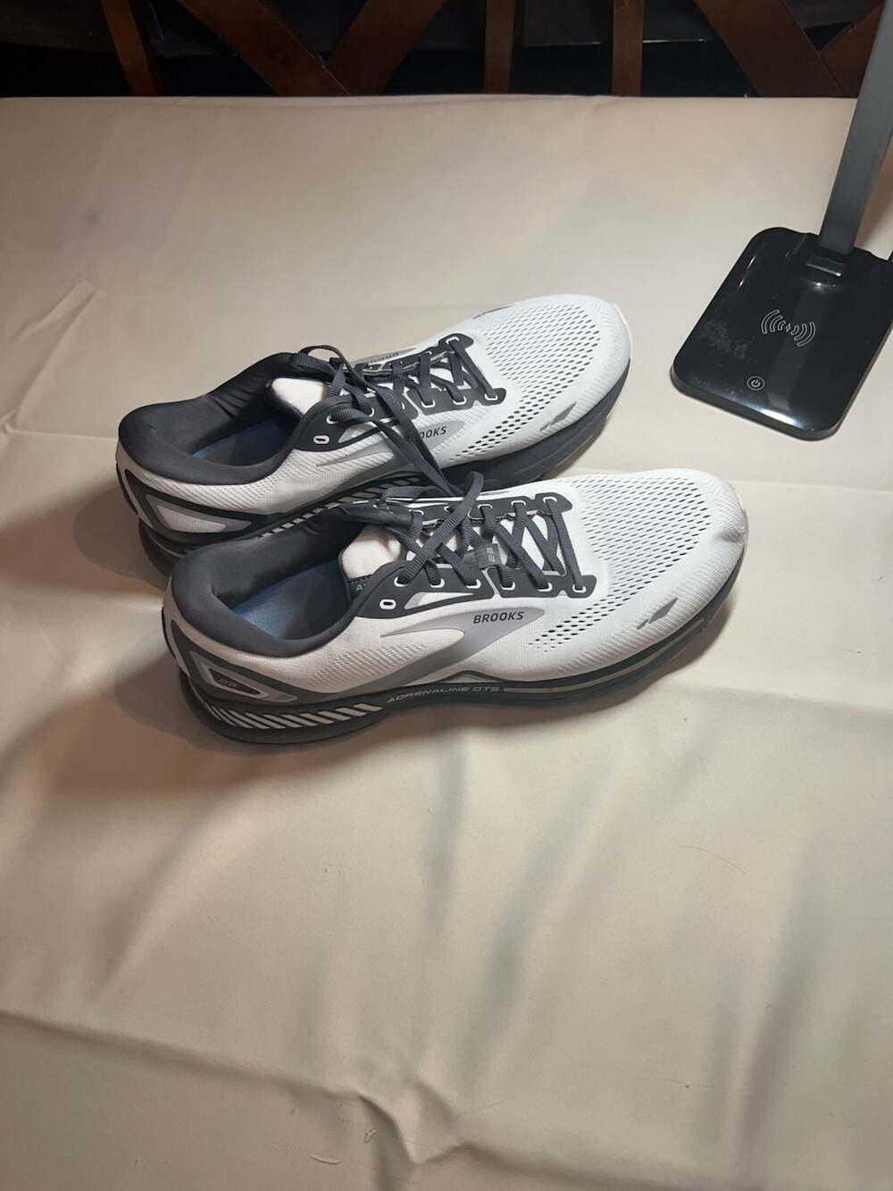 Brooks Adrenaline GTS 23 Running Shoes White/Grey Men's Size 15